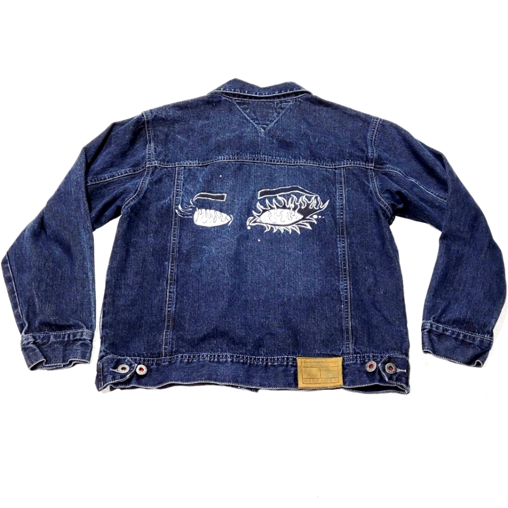 Vintage Tommy Hilfiger Women's Stonewashed Denim Jean Trucker Jacket size Large